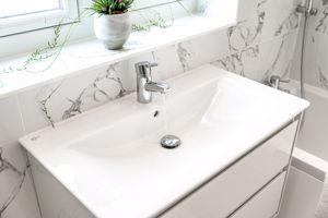 Family Bathroom- click for photo gallery